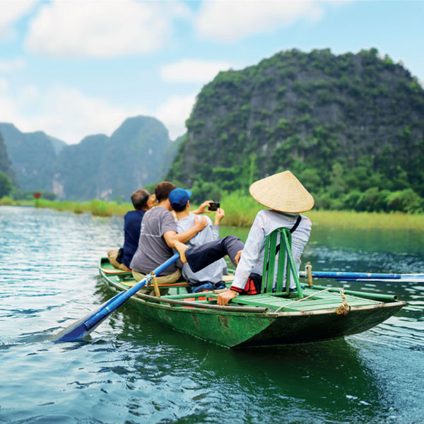 LiNGER Sabbaticals And Bespoke Holidays - Asia - River Trips