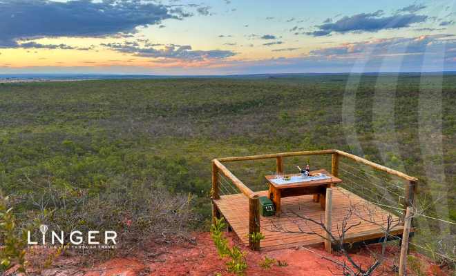 Picnic overlooking savannah - Trijuncao Lodge -Cerrado Brazil - LiNGER Travel